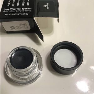 Bobbi Brown long wear gel eyeliner